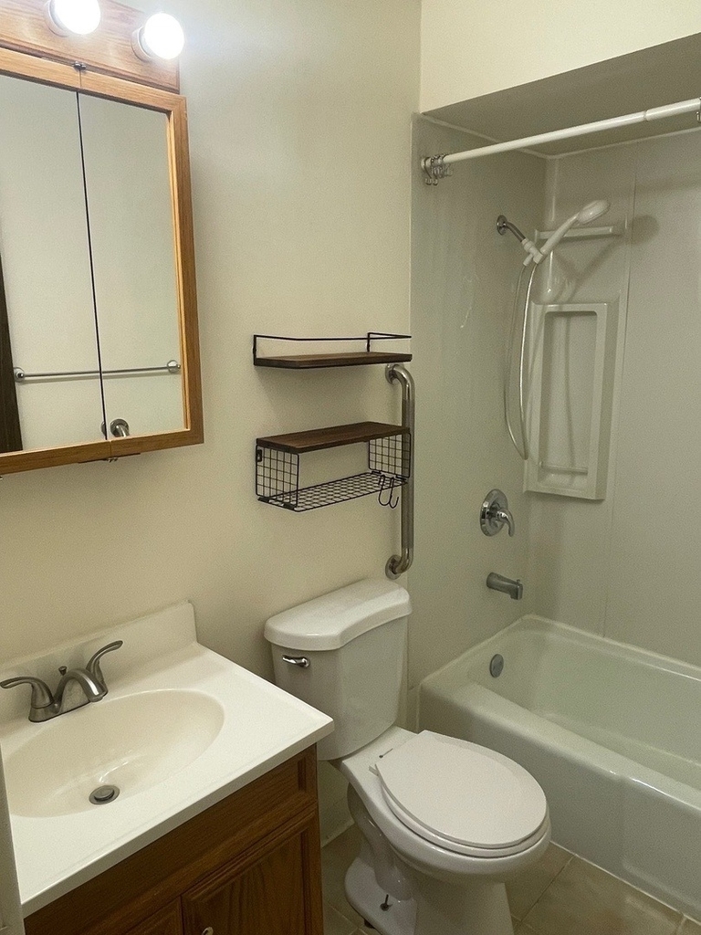 4925 W 109th Street - Photo 4