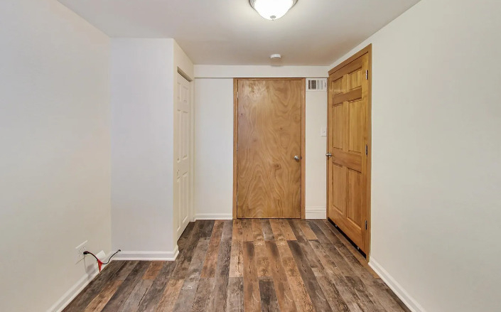 4988 N Elston Avenue - Photo 8