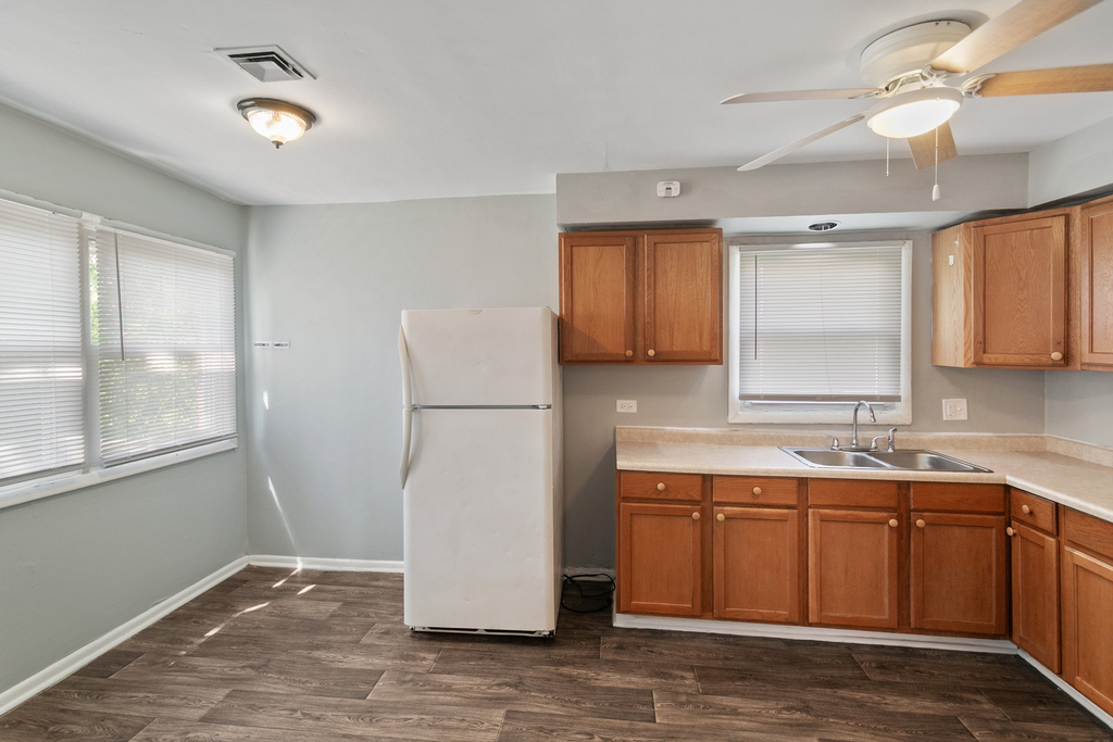 444 Hickory Street - Photo 3
