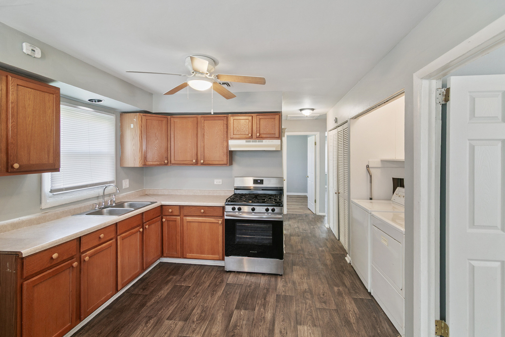 444 Hickory Street - Photo 1