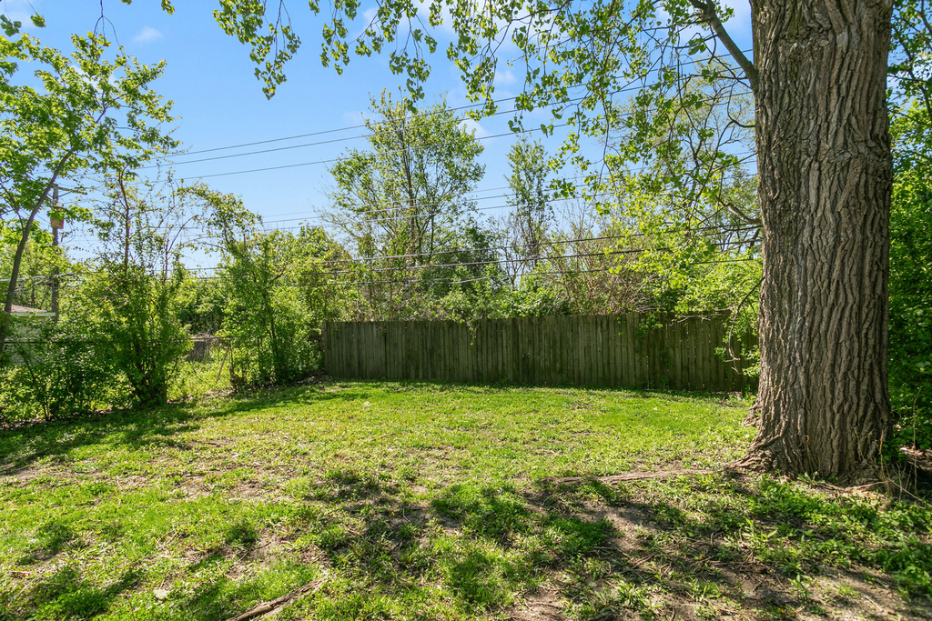 444 Hickory Street - Photo 18