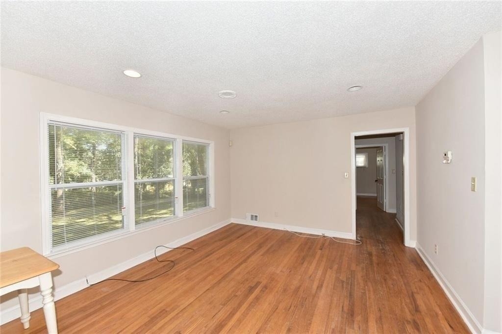 2246 Whites Mill Road - Photo 2