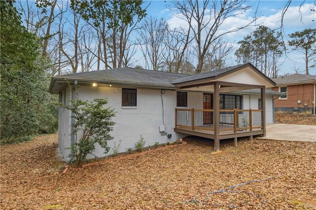 2953 Meadowview Drive Se - Photo 3