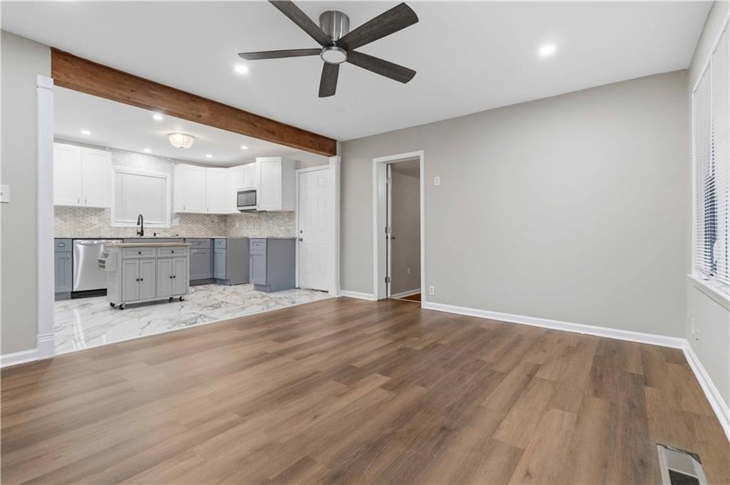 2953 Meadowview Drive Se - Photo 8
