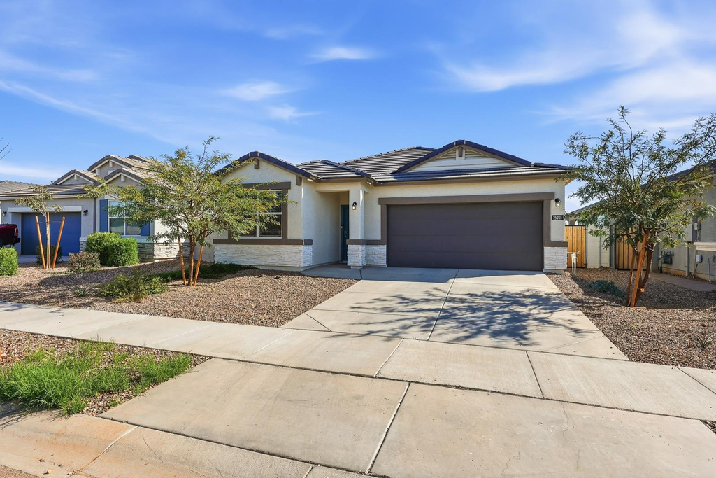 25285 N 185th Drive - Photo 0