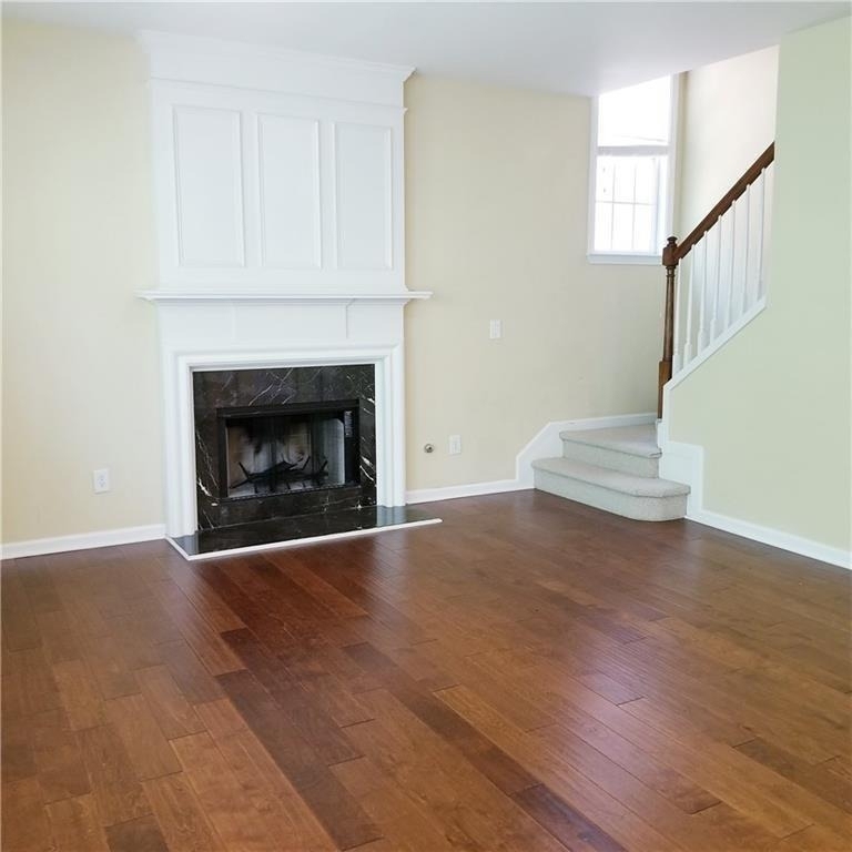 3363 Stoneham Drive - Photo 4