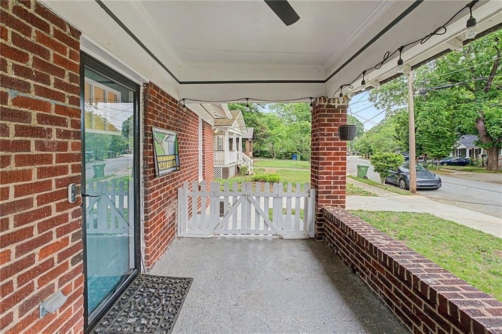 827 Elbert Street Sw - Photo 1