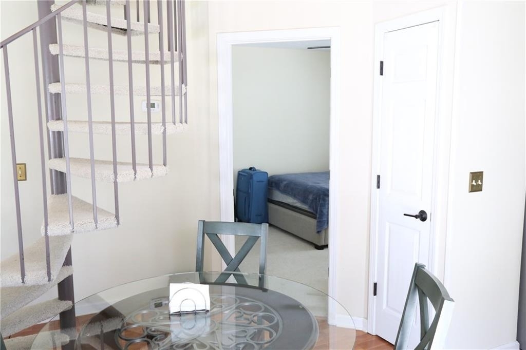 685 Crossbridge Alley - Photo 9