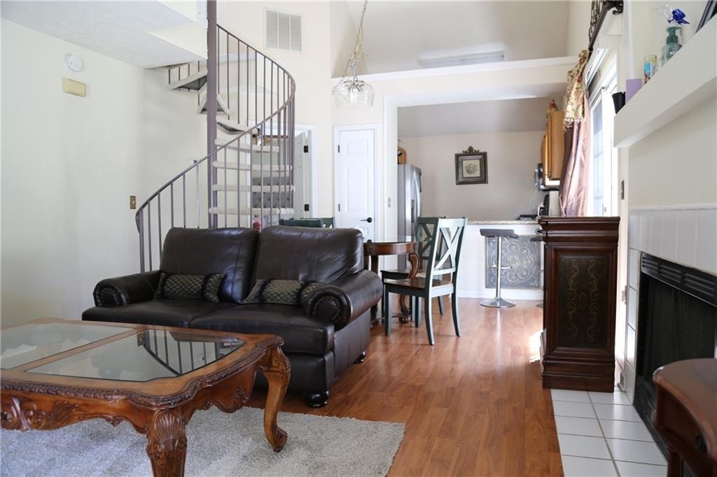 685 Crossbridge Alley - Photo 7