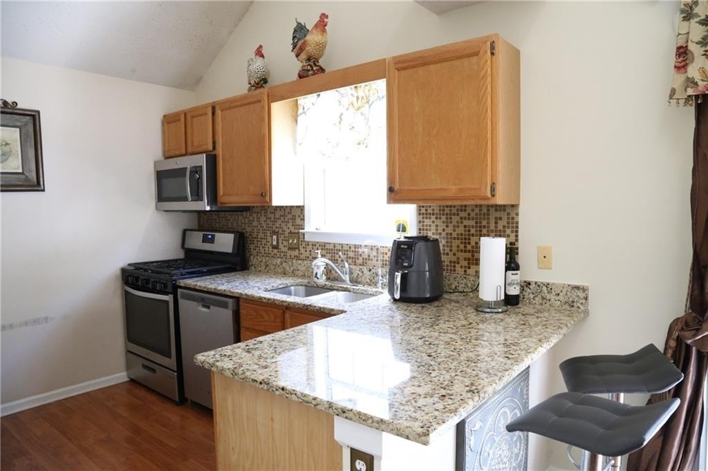 685 Crossbridge Alley - Photo 11