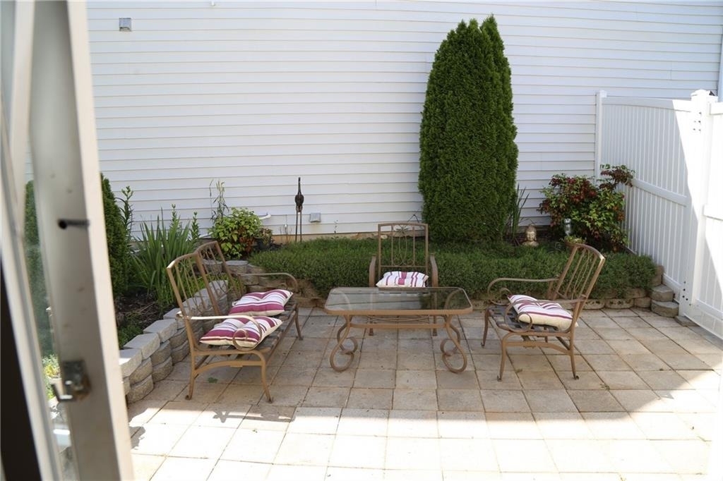 685 Crossbridge Alley - Photo 15