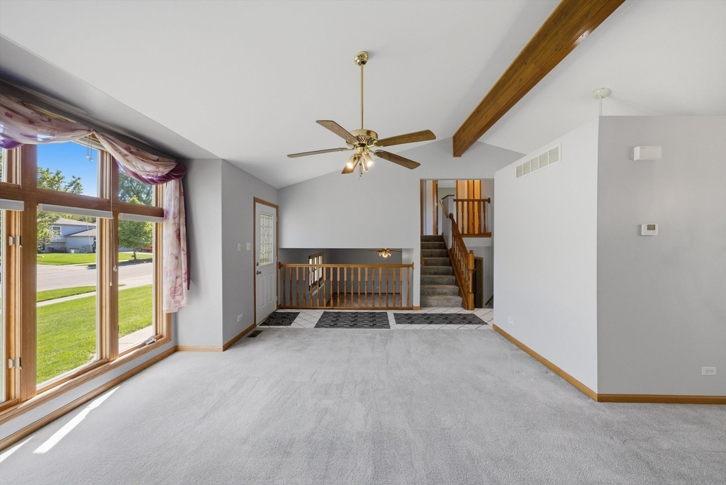752 Rosanne Street - Photo 5