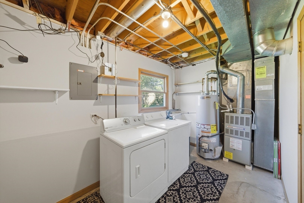 752 Rosanne Street - Photo 28