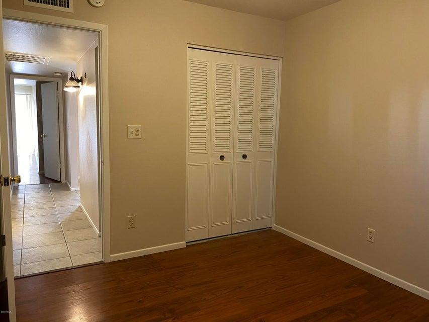 2231 W Fremont Drive - Photo 8