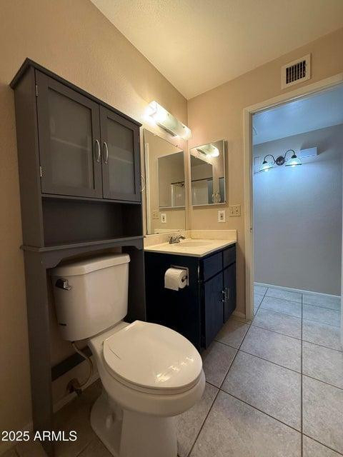 2231 W Fremont Drive - Photo 10
