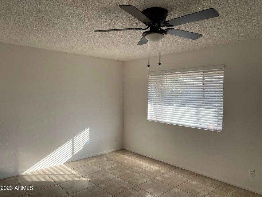 1242 W Carla Vista Drive - Photo 2