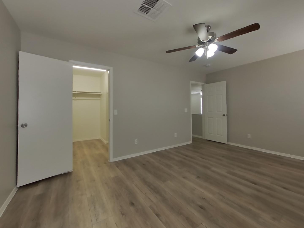 11807 W Aster Drive - Photo 8