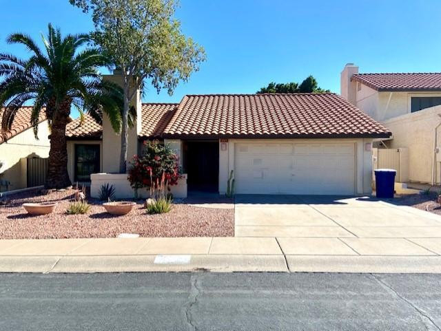 405 E Marigold Lane - Photo 1