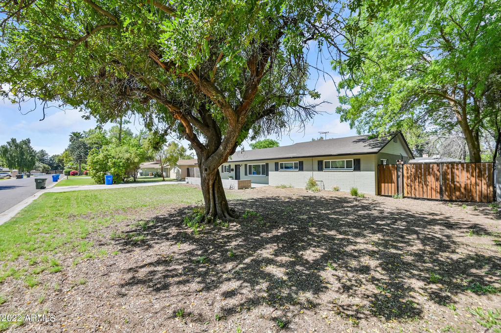 1226 W Rancho Drive - Photo 1