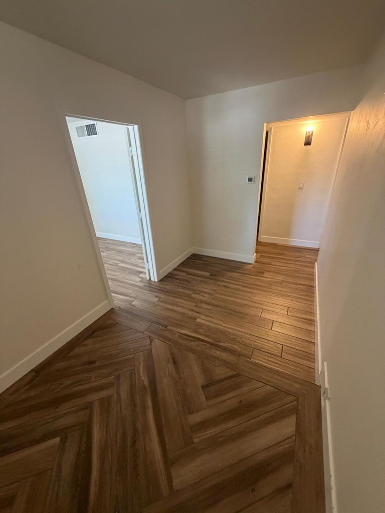 1418 E Williams Street - Photo 4