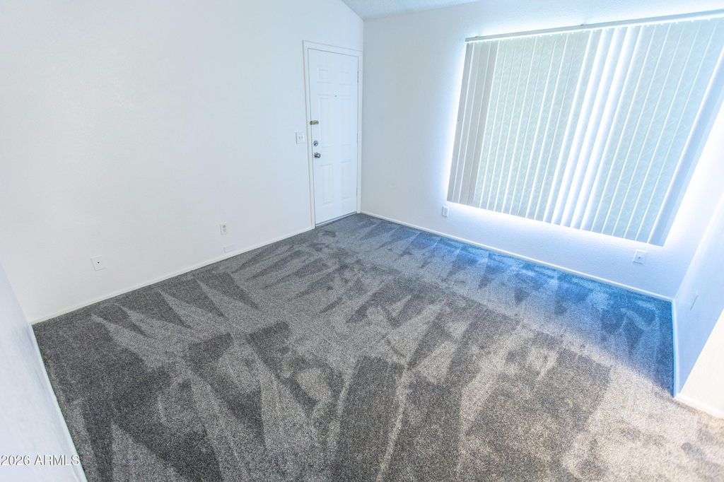 19601 N 7th Street - Photo 2