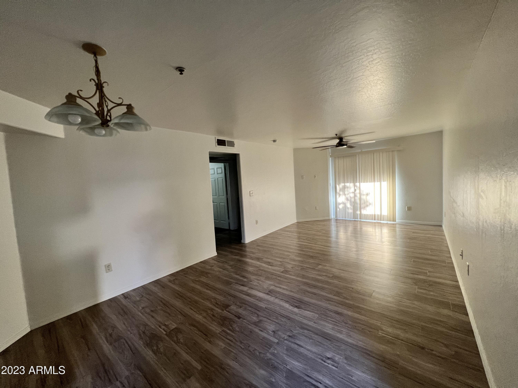 1287 N Alma School Road - Photo 2