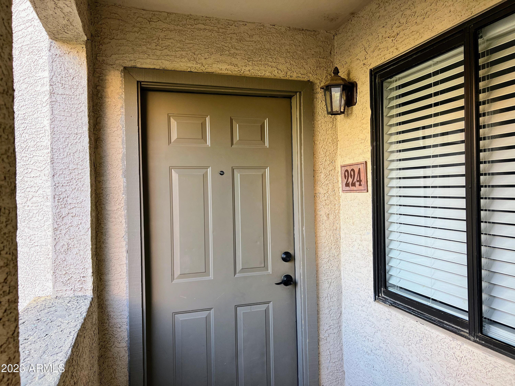 1287 N Alma School Road - Photo 0