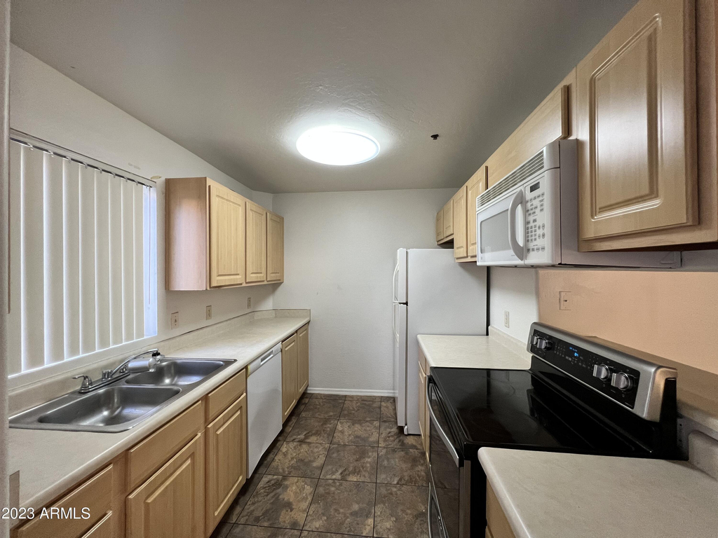 1287 N Alma School Road - Photo 1