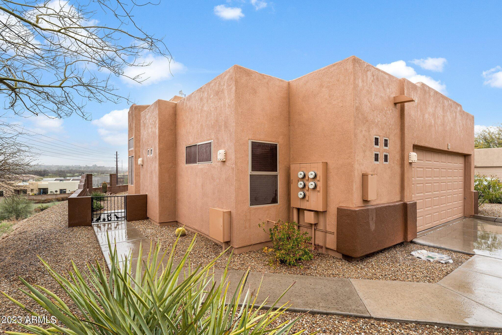 1 Northridge Circle - Photo 0