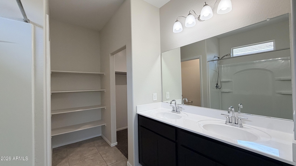 35420 W San Alvarez Avenue - Photo 14