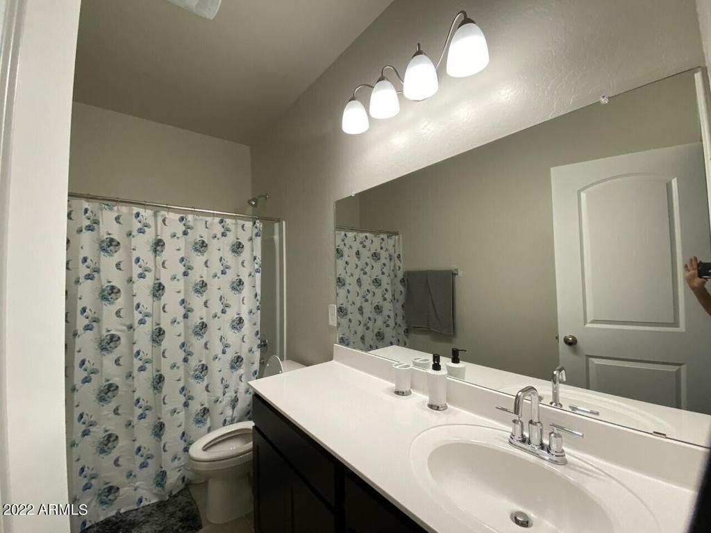 35420 W San Alvarez Avenue - Photo 5