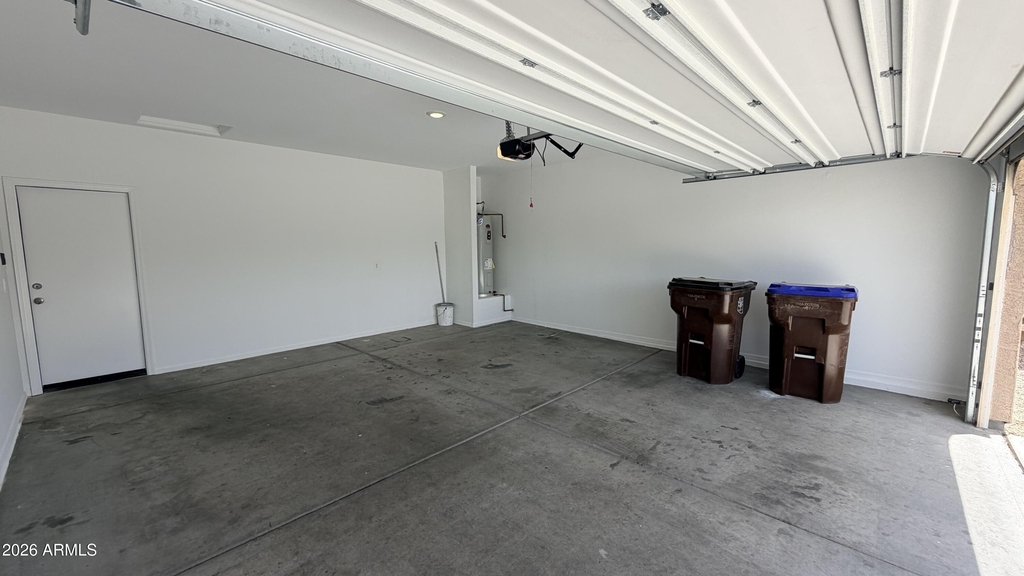 35420 W San Alvarez Avenue - Photo 19