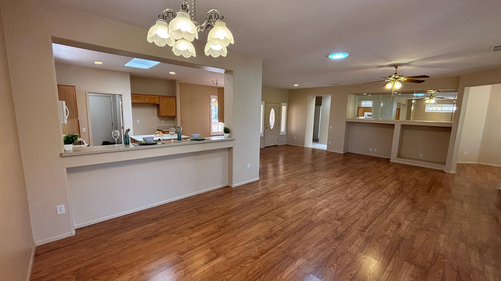 15138 W Las Brizas Lane - Photo 4