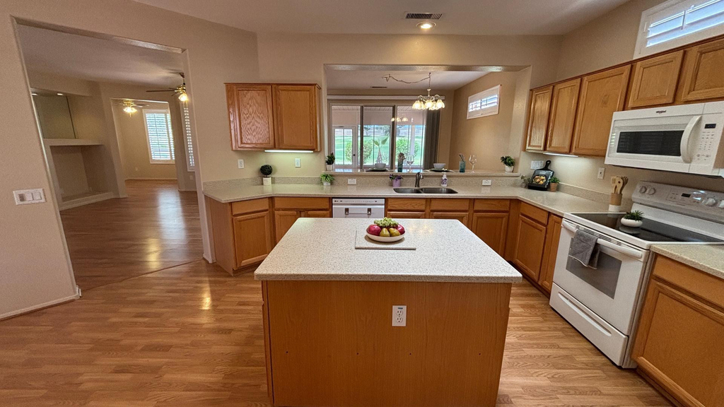 15138 W Las Brizas Lane - Photo 7