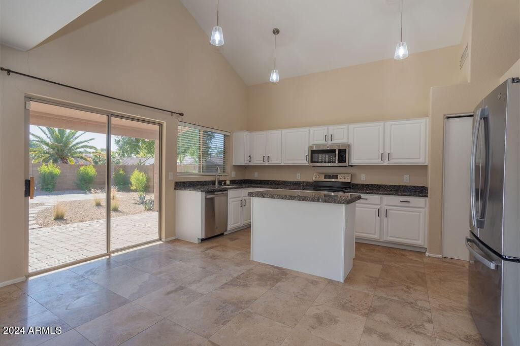 7457 W Melinda Lane - Photo 7