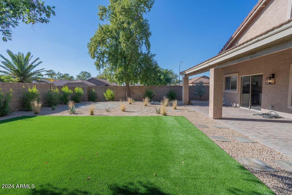 7457 W Melinda Lane - Photo 25