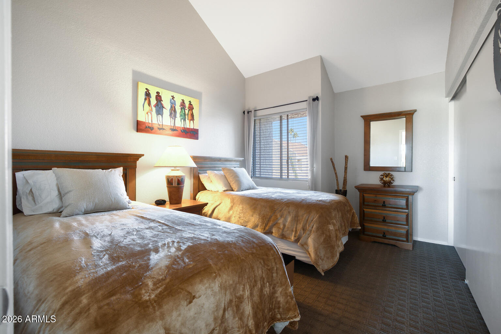 7356 N Via Camello Del Norte -- - Photo 17