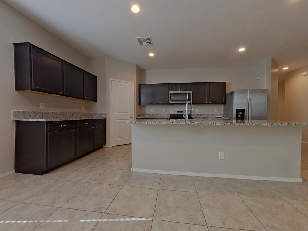 31026 W Earll Drive - Photo 3