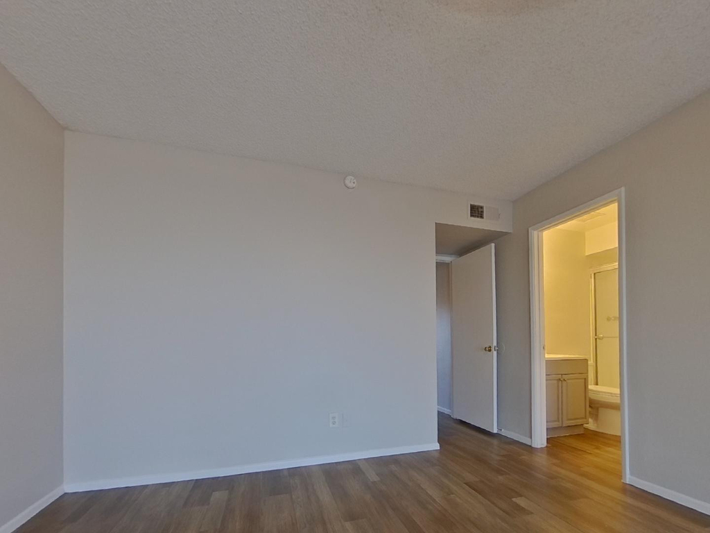 7044 W Taylor Street - Photo 8