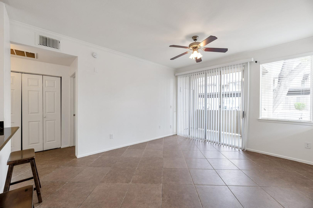 7009 E Acoma Drive - Photo 3