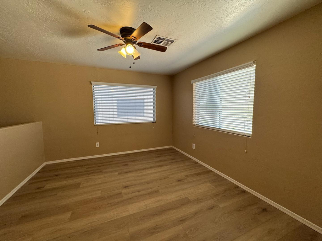 1814 S 114th Drive - Photo 6