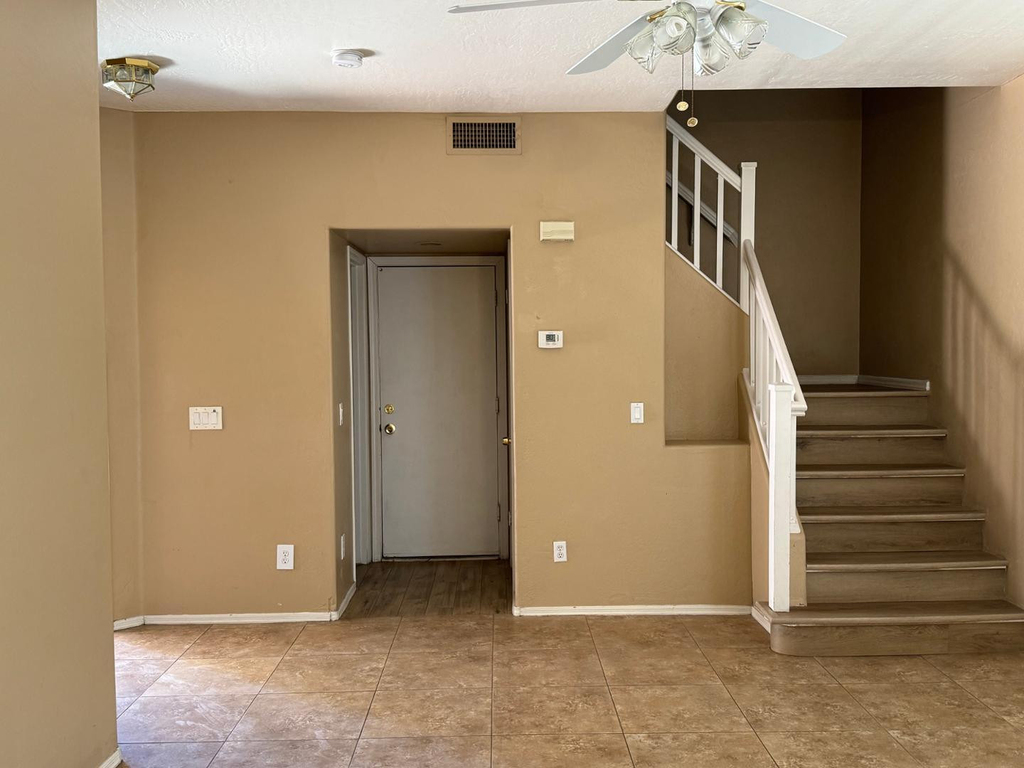 1814 S 114th Drive - Photo 4