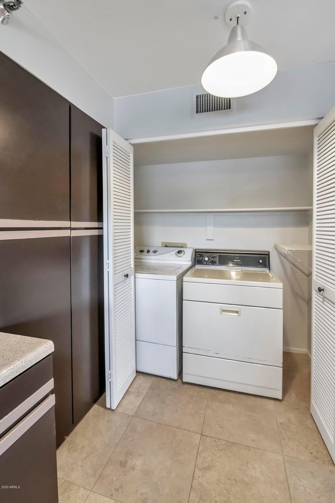 154 W 5th Street - Photo 11