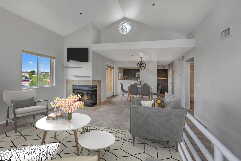 154 W 5th Street - Photo 2