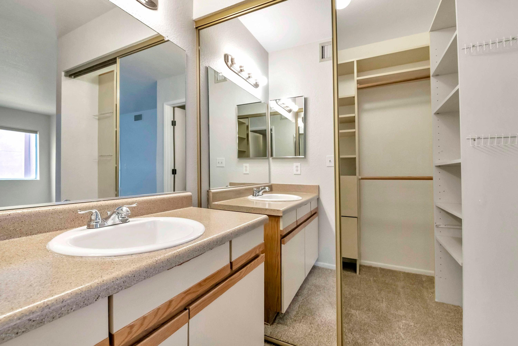 154 W 5th Street - Photo 16