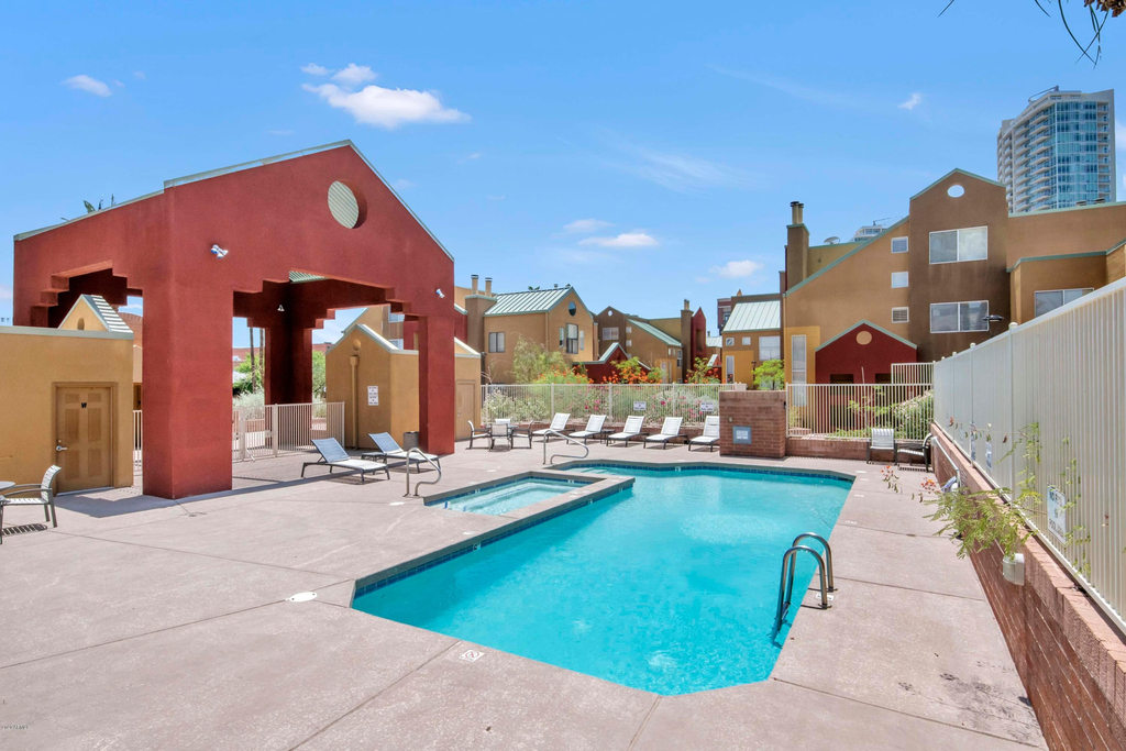 154 W 5th Street - Photo 25