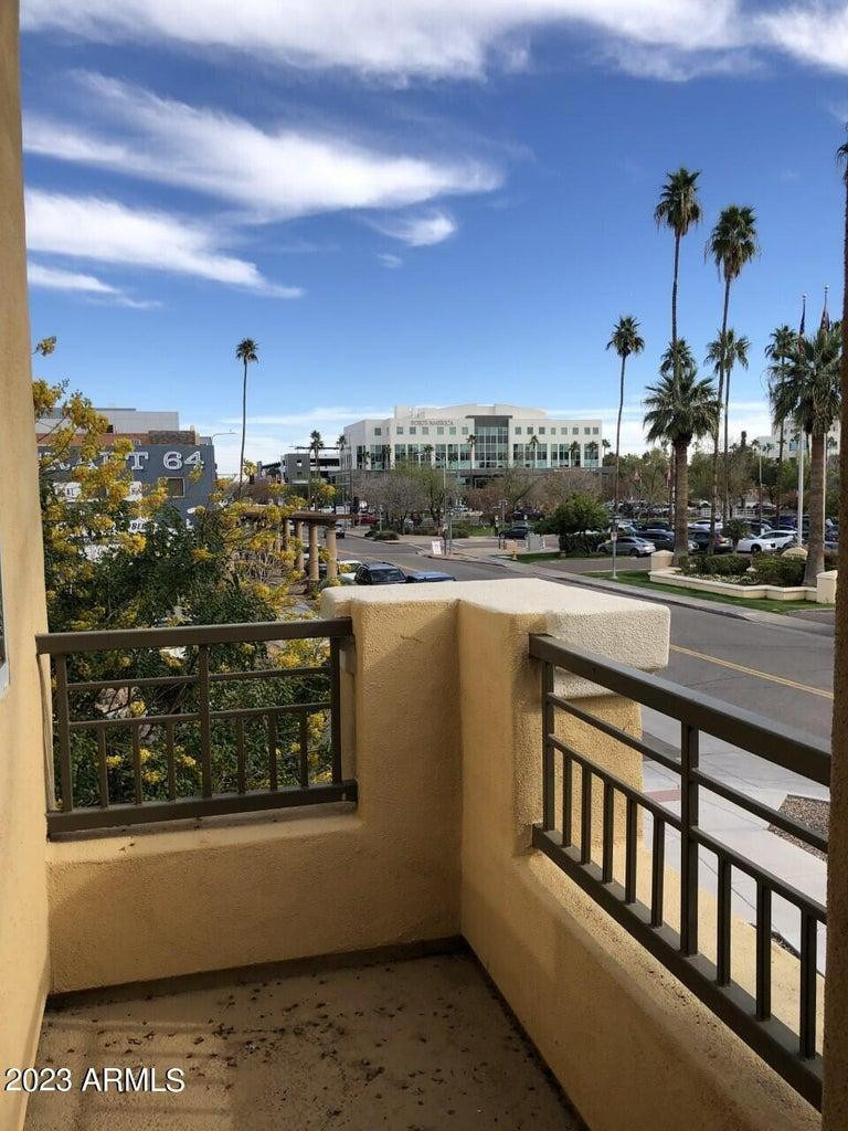 121 N California Street - Photo 14