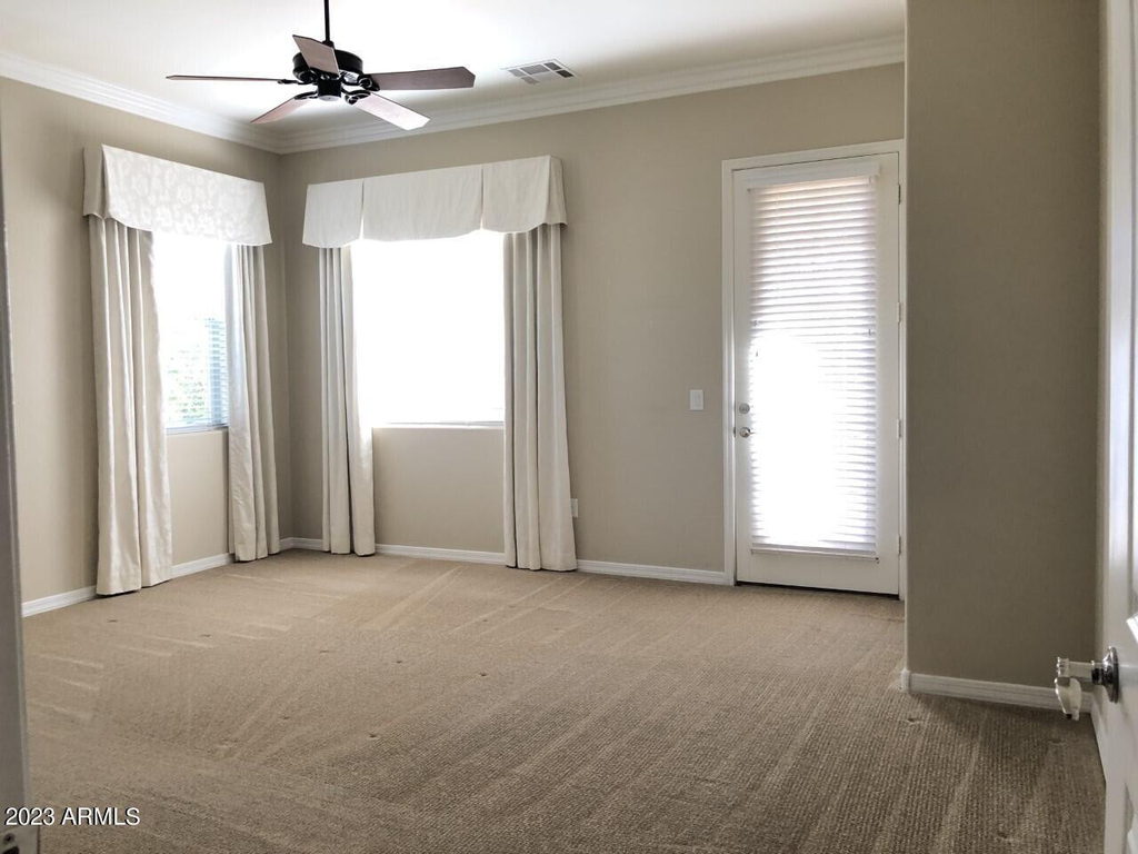 121 N California Street - Photo 10