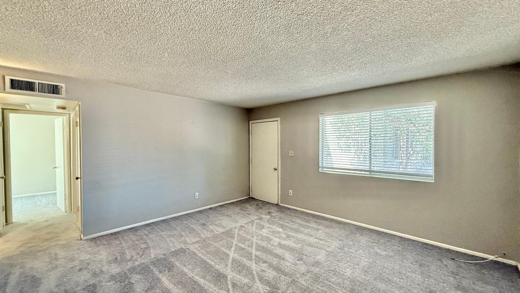 2201 W Belmont Avenue - Photo 7