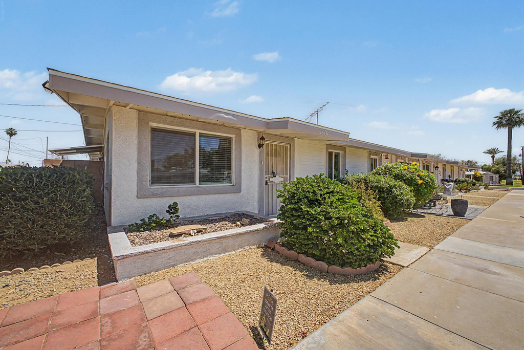 10606 W Oakmont Drive - Photo 0